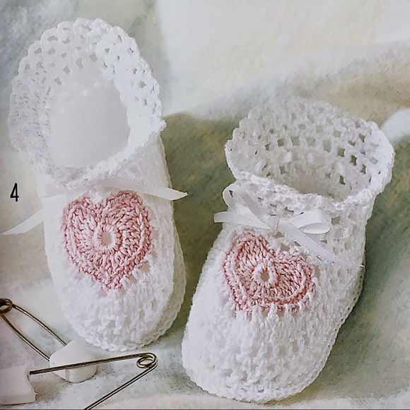 5/$30 - Crochet Booties: 11 Baby Shoes Patterns - Picture 4 of 8
